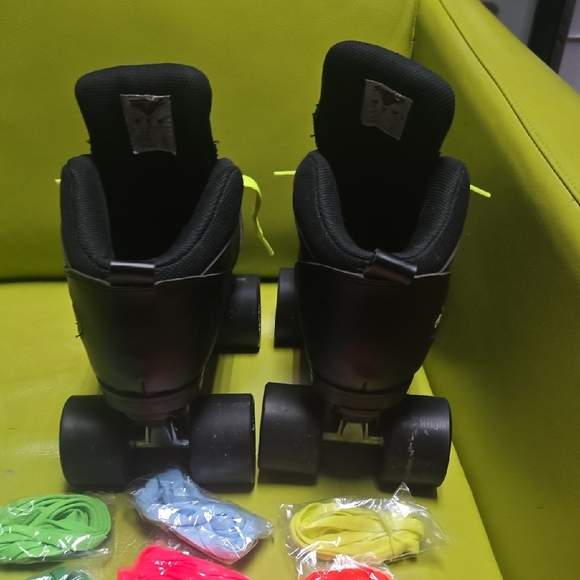 Sure Grip Mens Derby/Jam Skates W/ Extra Colored Laces Of Your Choice! - Picture 3 of 8